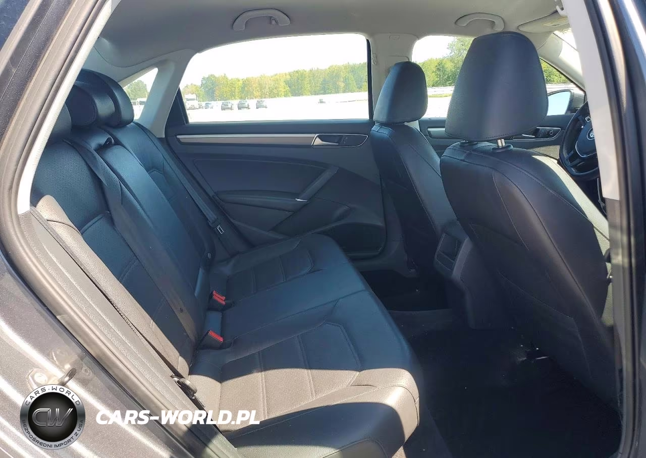 2016 Volkswagen Passat S VIN:1VWAT7A37GC063017 - 10