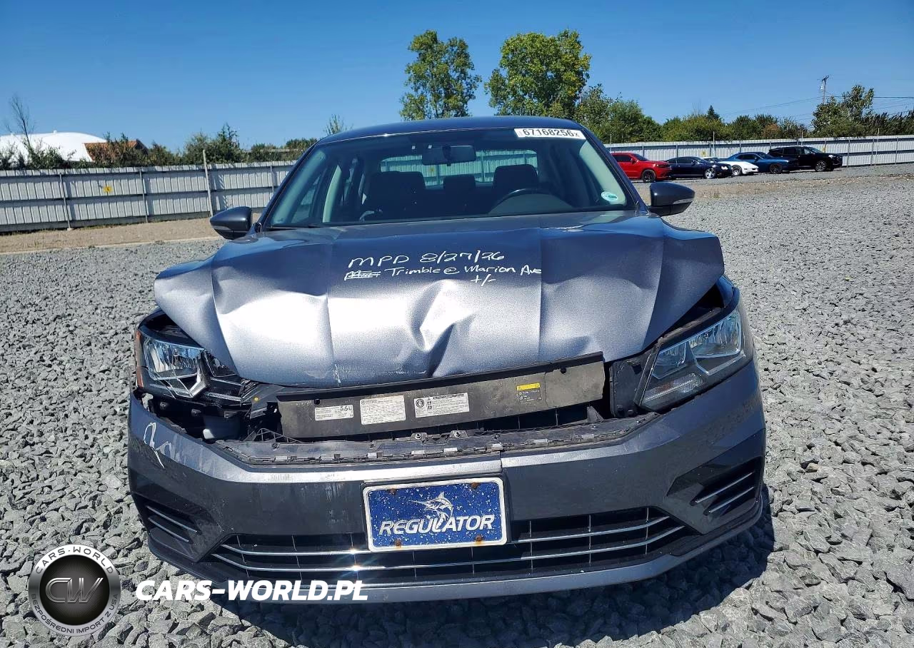 2016 Volkswagen Passat S VIN:1VWAT7A37GC063017 - 5