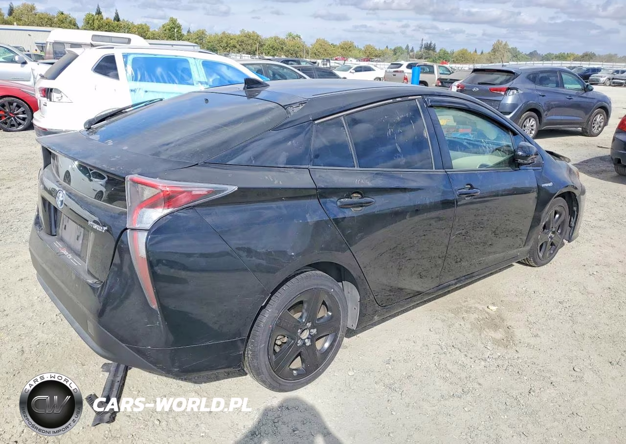 2017 Toyota Prius Three Touring VIN:JTDKARFU3H3034593 - 3