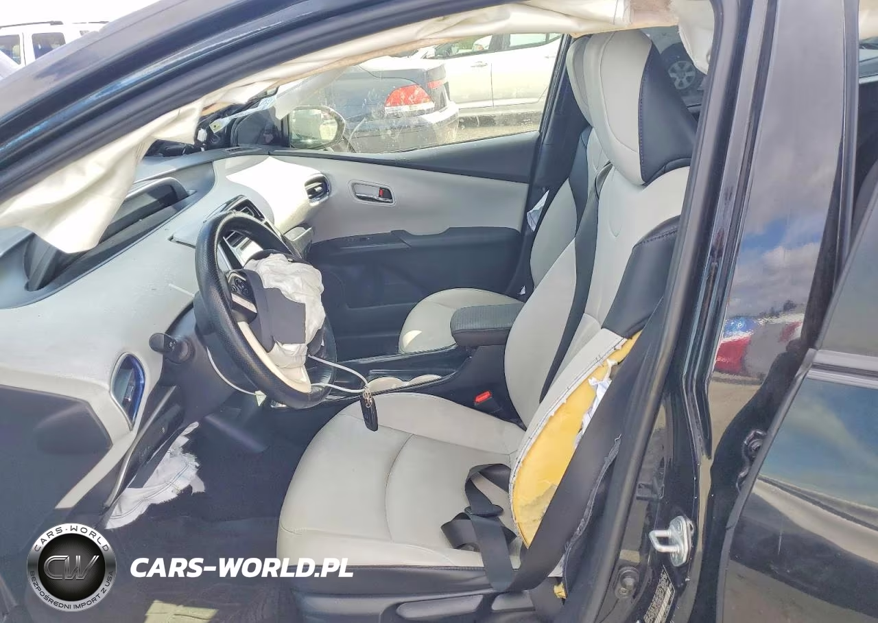 2017 Toyota Prius Three Touring VIN:JTDKARFU3H3034593 - 7