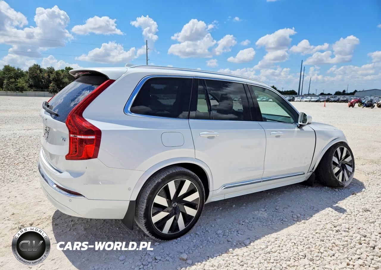 2025 Volvo Xc90 Plus VIN:YV4H60JE2S1301133 - 3