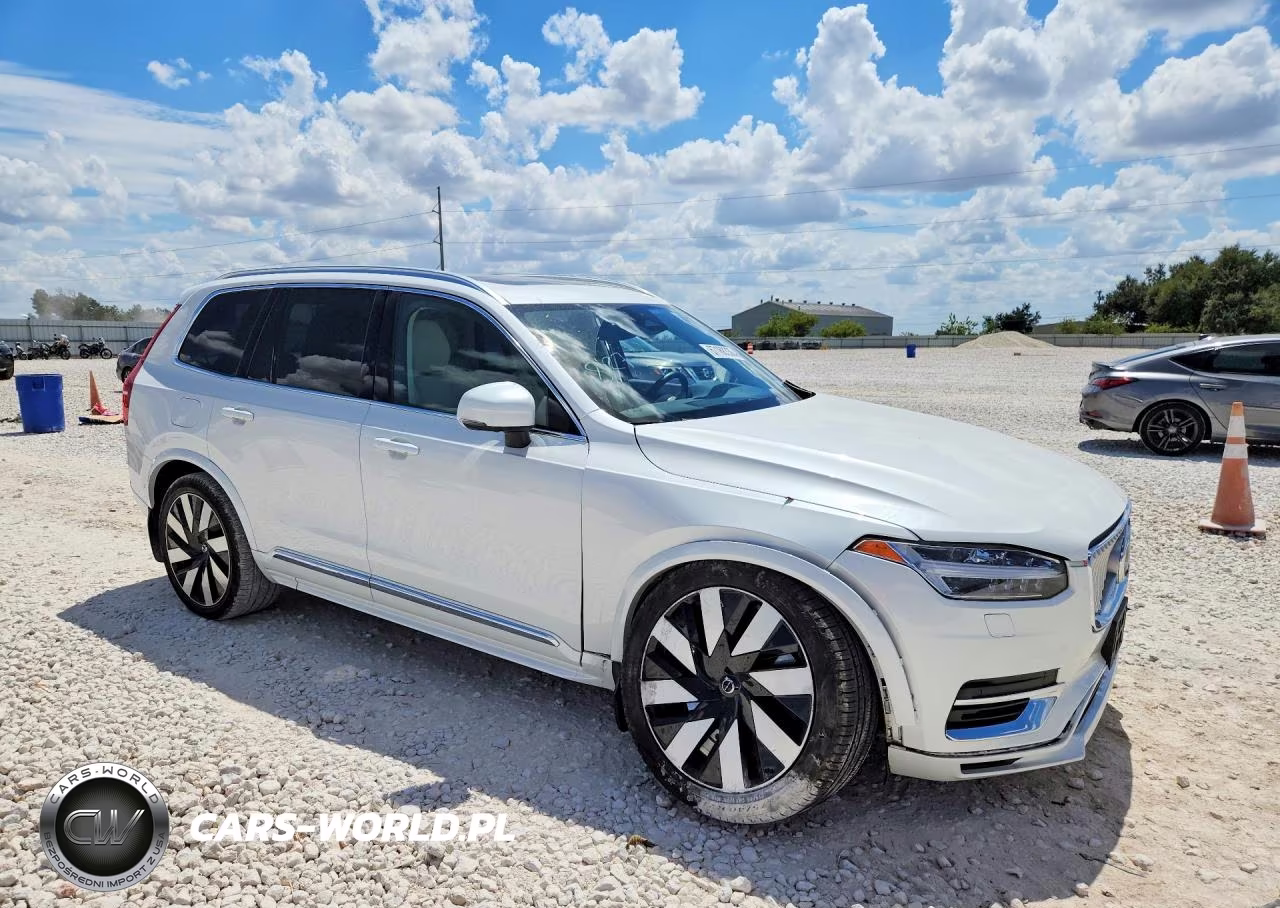 2025 Volvo Xc90 Plus VIN:YV4H60JE2S1301133 - 4