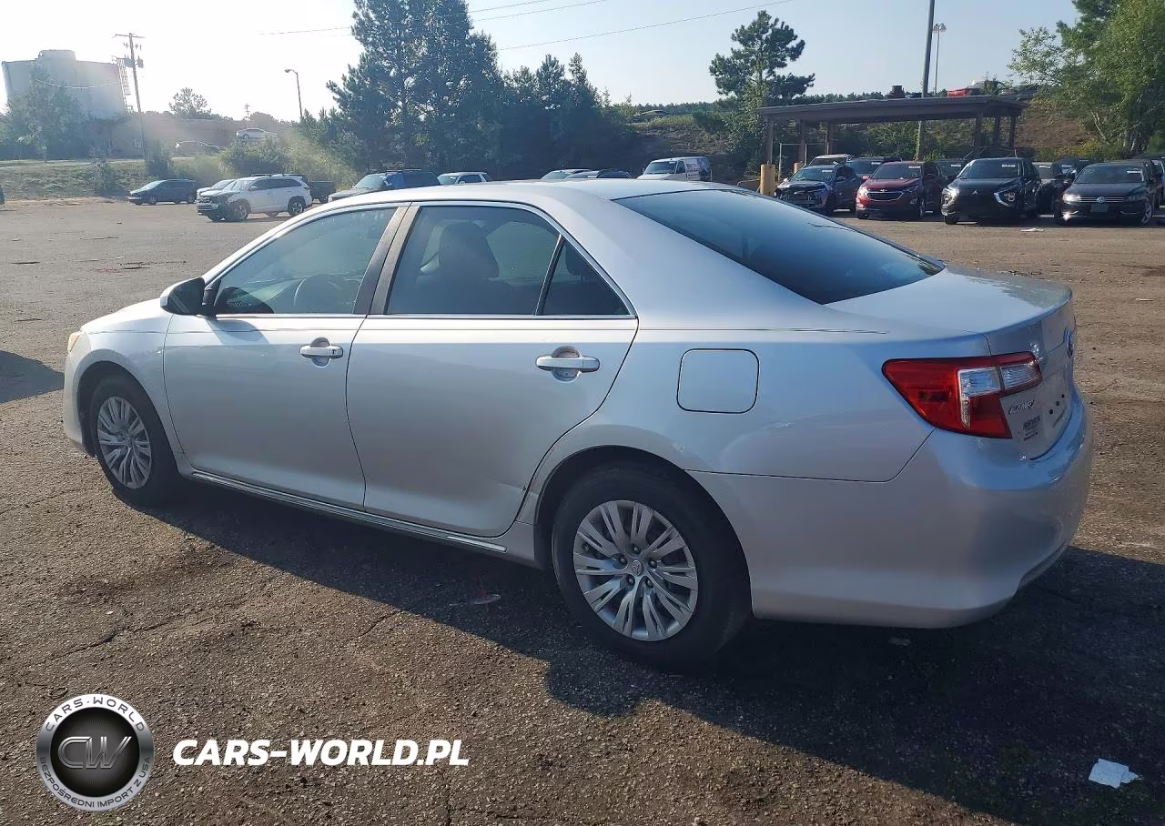 2014 Toyota Camry Le VIN:4T1BF1FK9EU384975 - 2