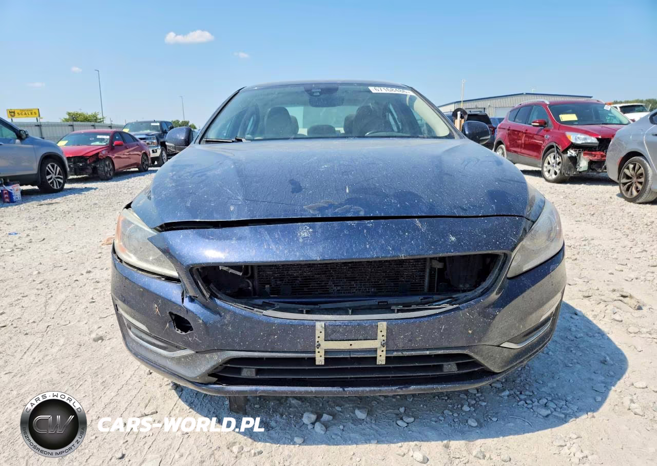 2015 Volvo S60 Premier VIN:YV126MFK3F1345804 - 5