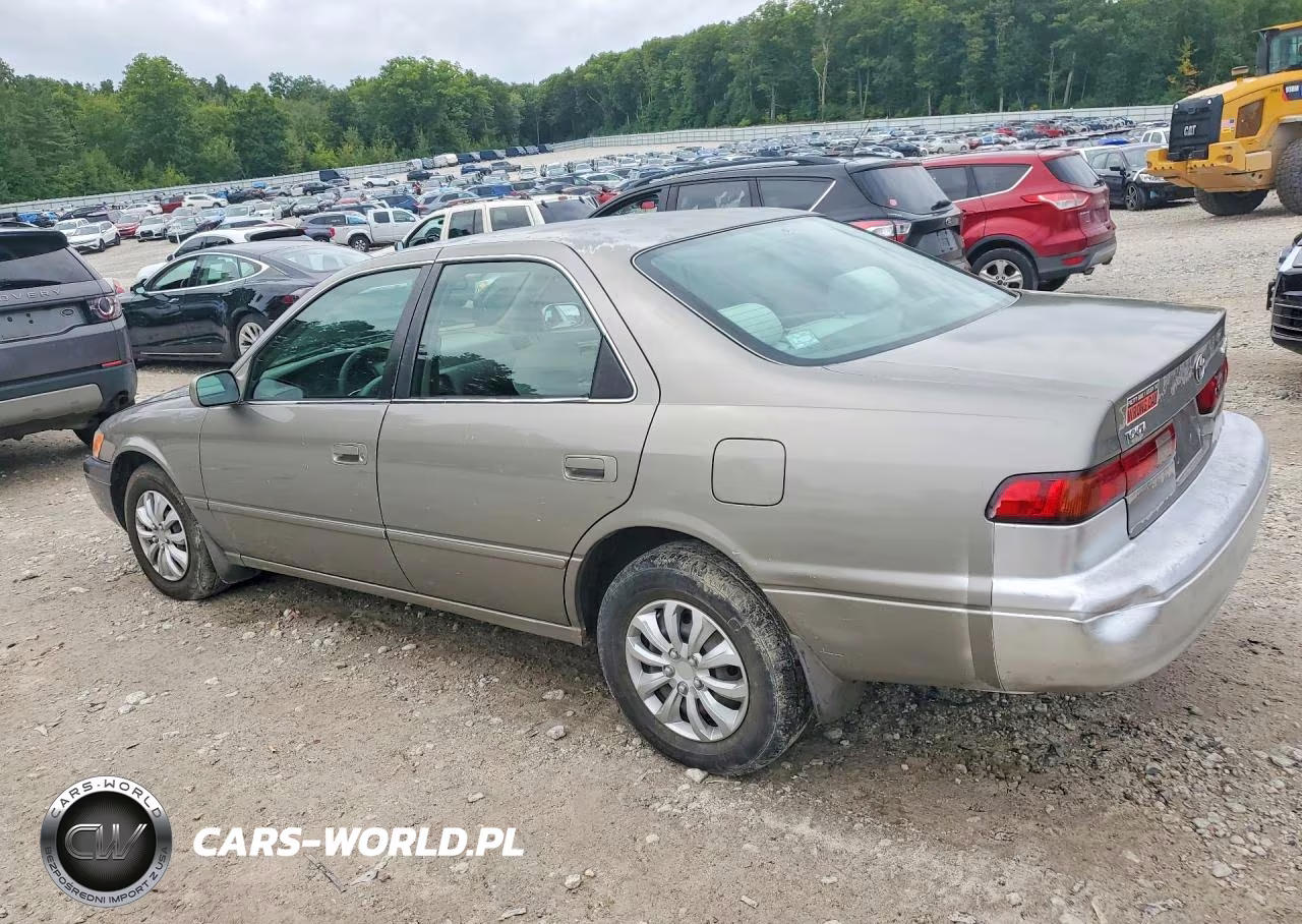 1998 Toyota Camry Le VIN:JT2BG22K4W0133084 - 2