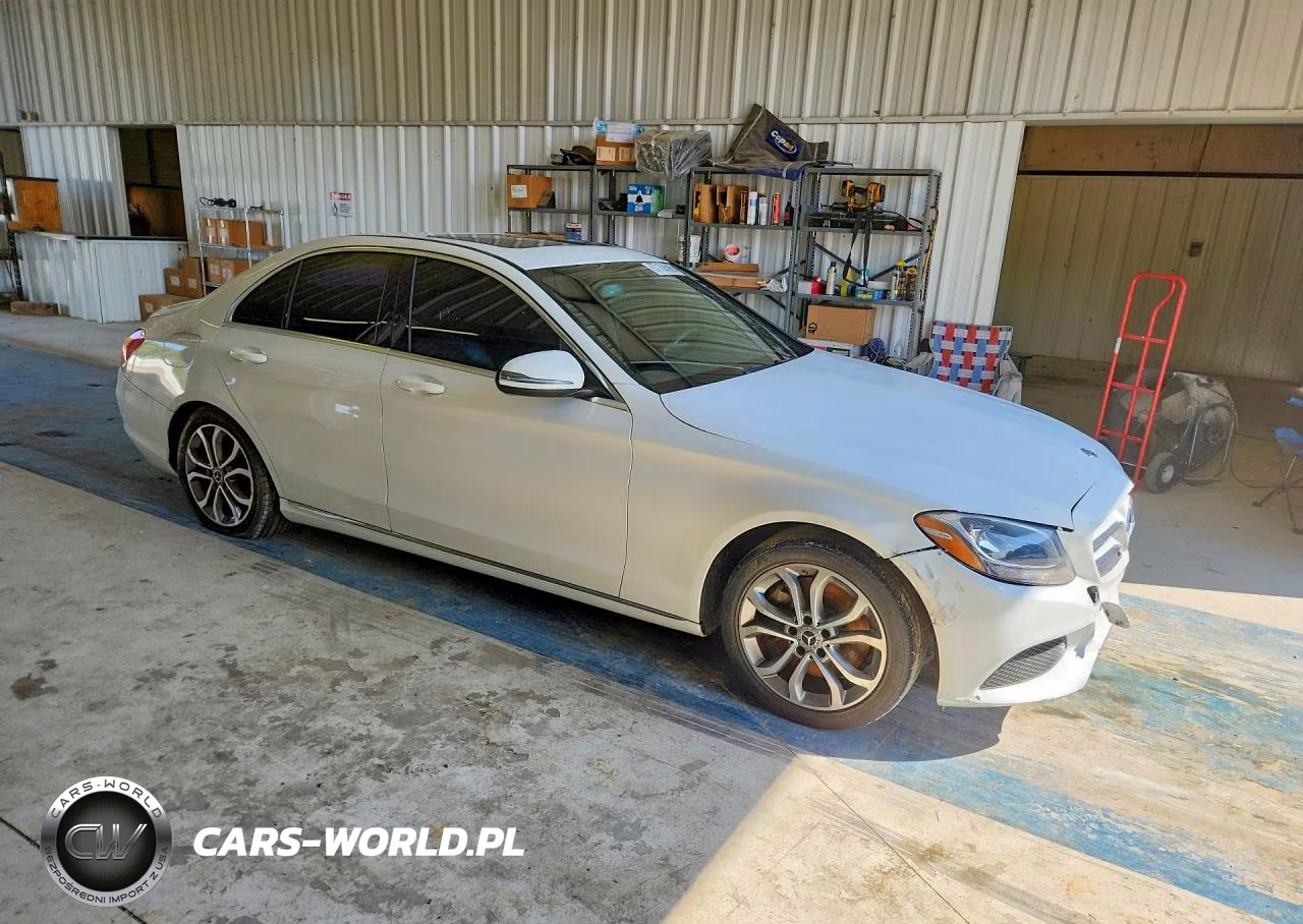 2018 Mercedes-Benz C 300 VIN:55SWF4JB6JU245340 - 4