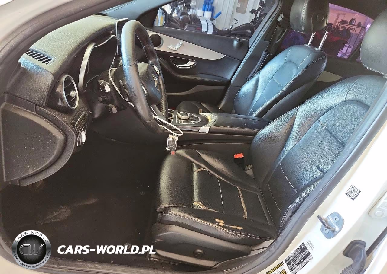 2018 Mercedes-Benz C 300 VIN:55SWF4JB6JU245340 - 7