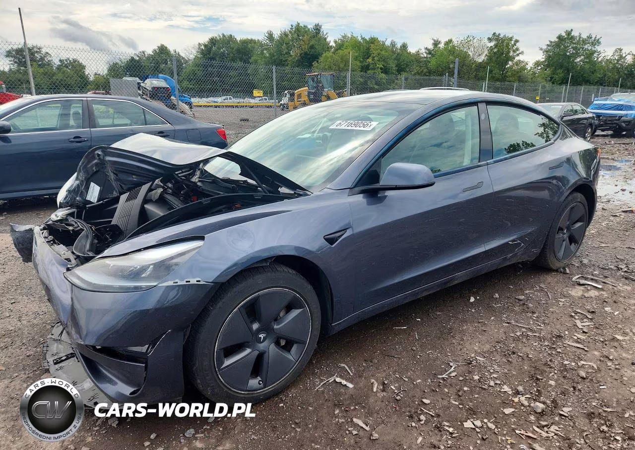 2023 Tesla Model 3 VIN:5YJ3E1EA9PF438131 - 1