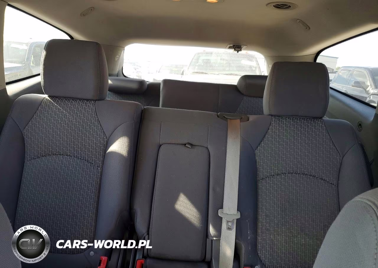2012 Chevrolet Traverse Ls VIN:1GNKVEED3CJ163511 - 10