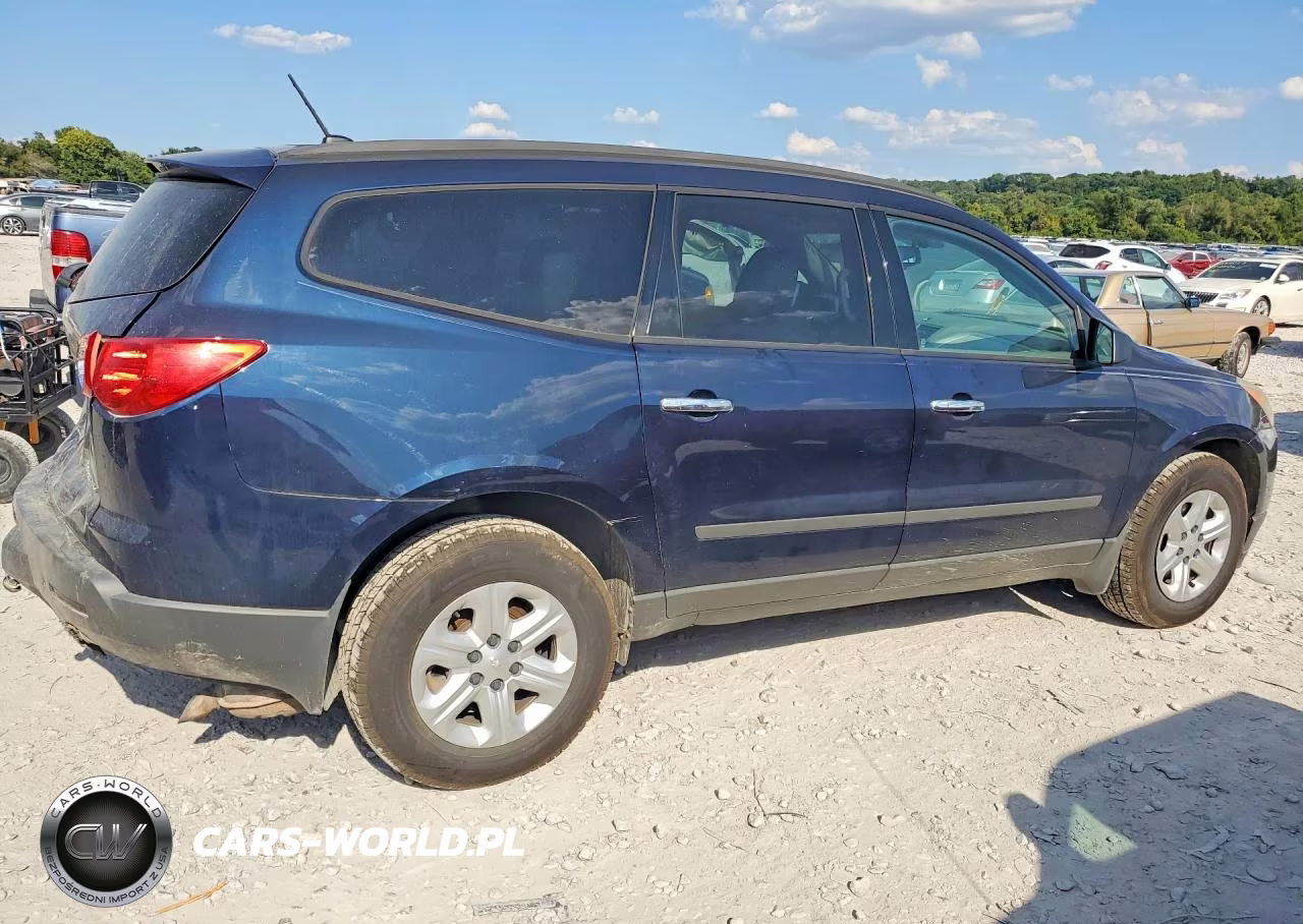 2012 Chevrolet Traverse Ls VIN:1GNKVEED3CJ163511 - 3