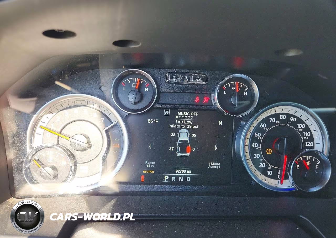 2018 Ram 1500 Sport VIN:1C6RR7MT6JS223800 - 9