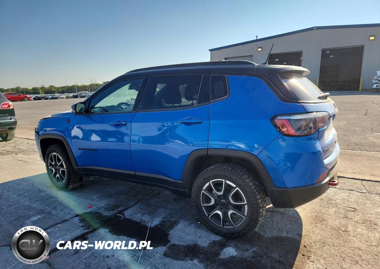 2025 Jeep Compass Trailhawk VIN:3C4NJDDN0ST524593 - 2