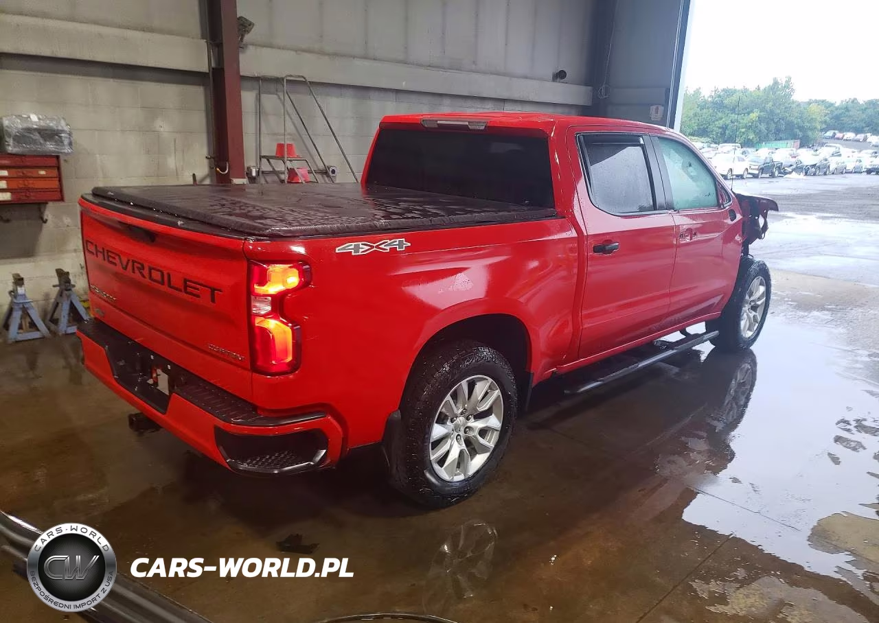 2020 Chevrolet Silverado K1500 Custom VIN:1GCPYBEK6LZ254776 - 3
