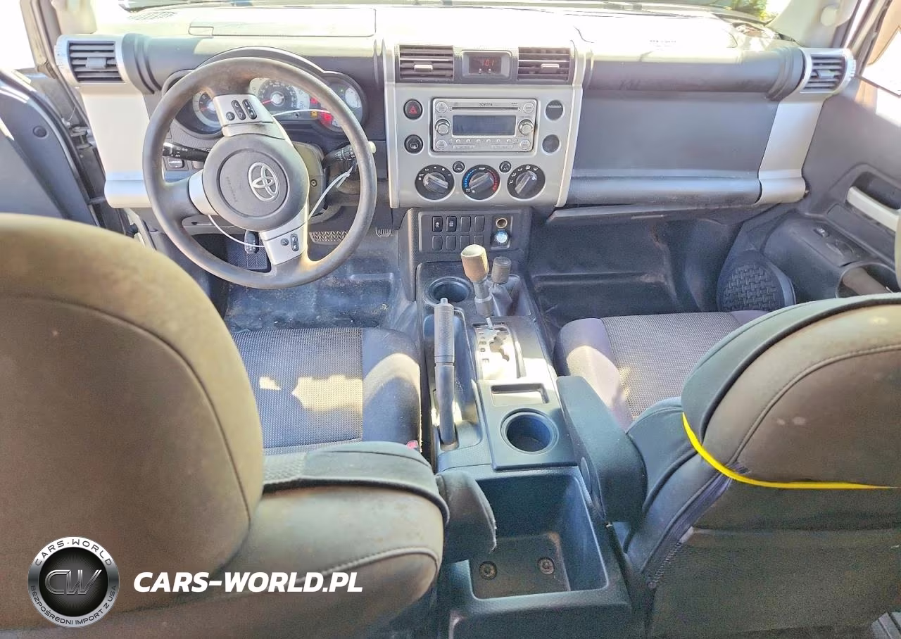 2011 Toyota Fj Cruiser Base VIN:JTEBU4BF1BK100620 - 8