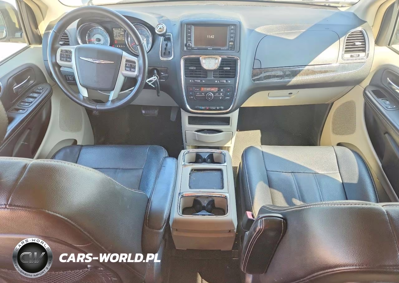 2016 Chrysler Town & Country Touring VIN:2C4RC1BG5GR238781 - 8