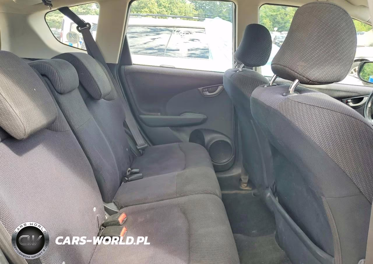 2012 Honda Fit Sport VIN:JHMGE8H59CC038567 - 10