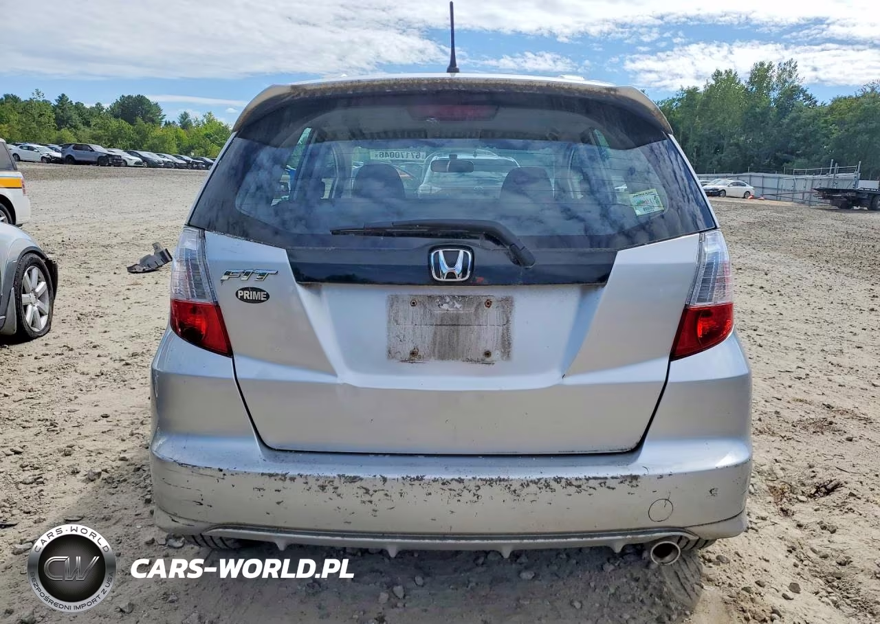 2012 Honda Fit Sport VIN:JHMGE8H59CC038567 - 6