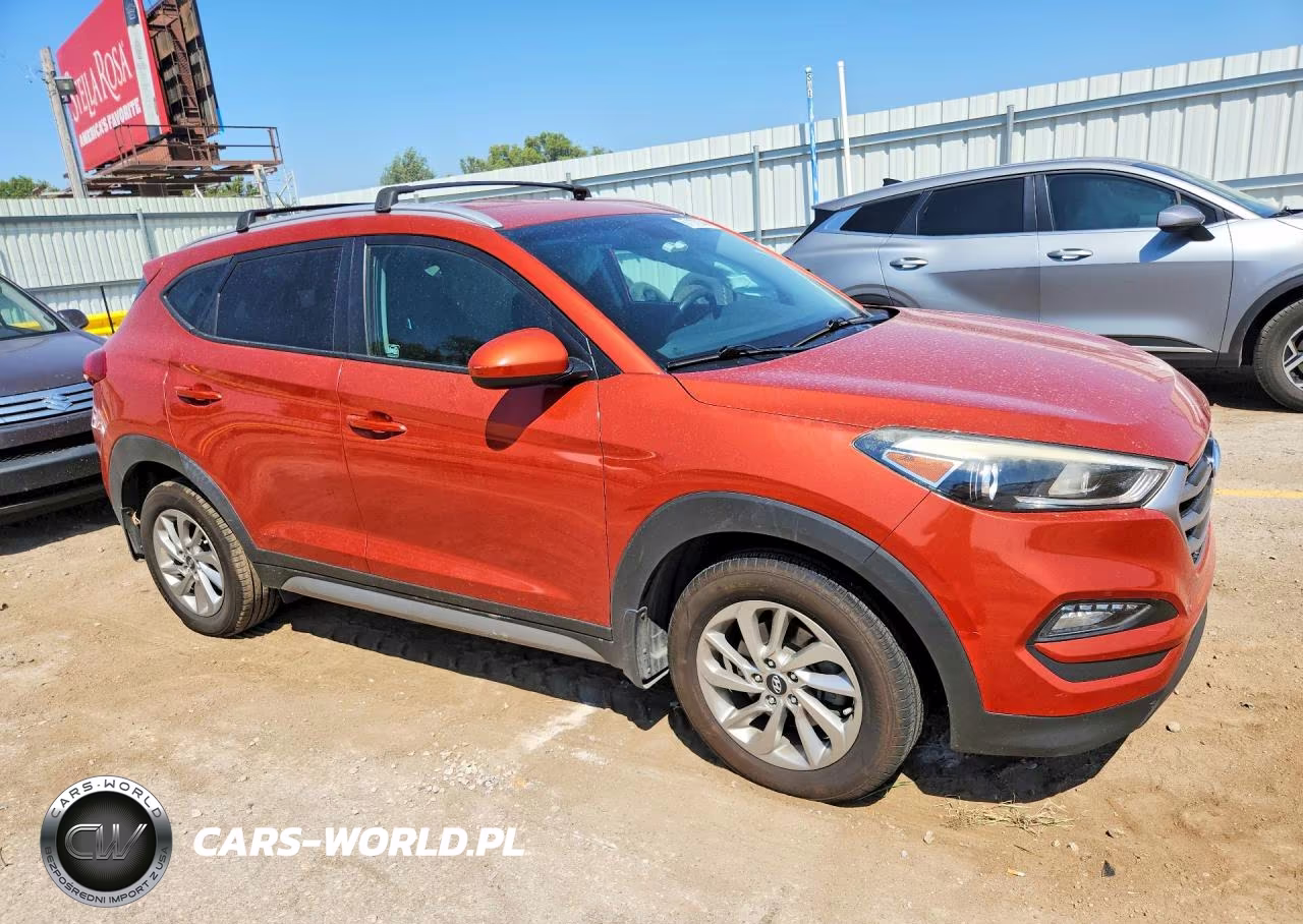 2017 Hyundai Tucson Se VIN:KM8J33A42HU335565 - 4