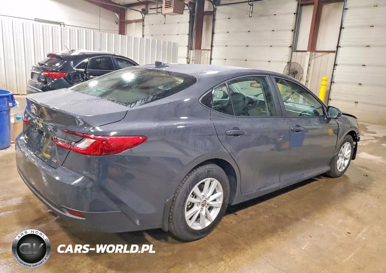 2026 Toyota Camry Le VIN:4T1DAACK9TU340872 - 3