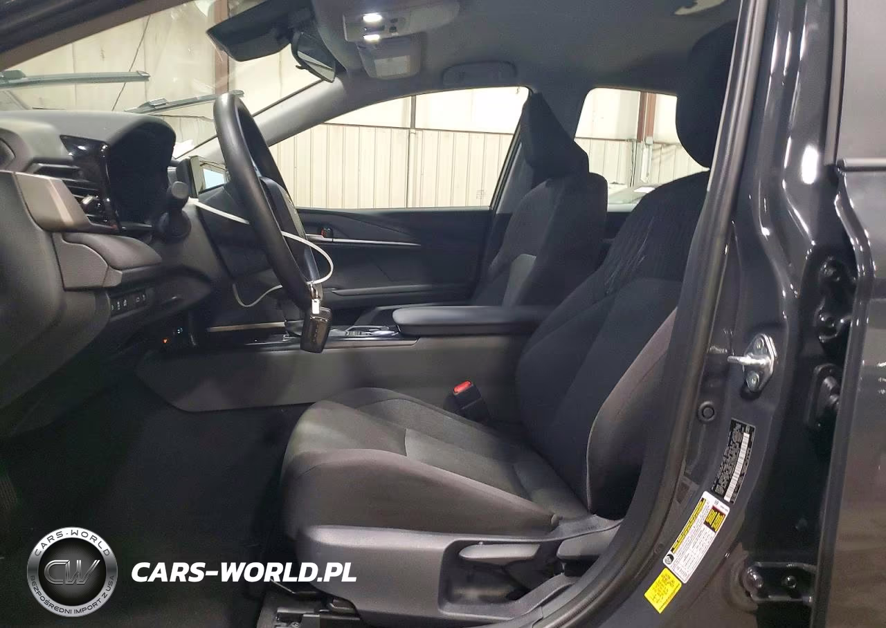 2026 Toyota Camry Le VIN:4T1DAACK9TU340872 - 7