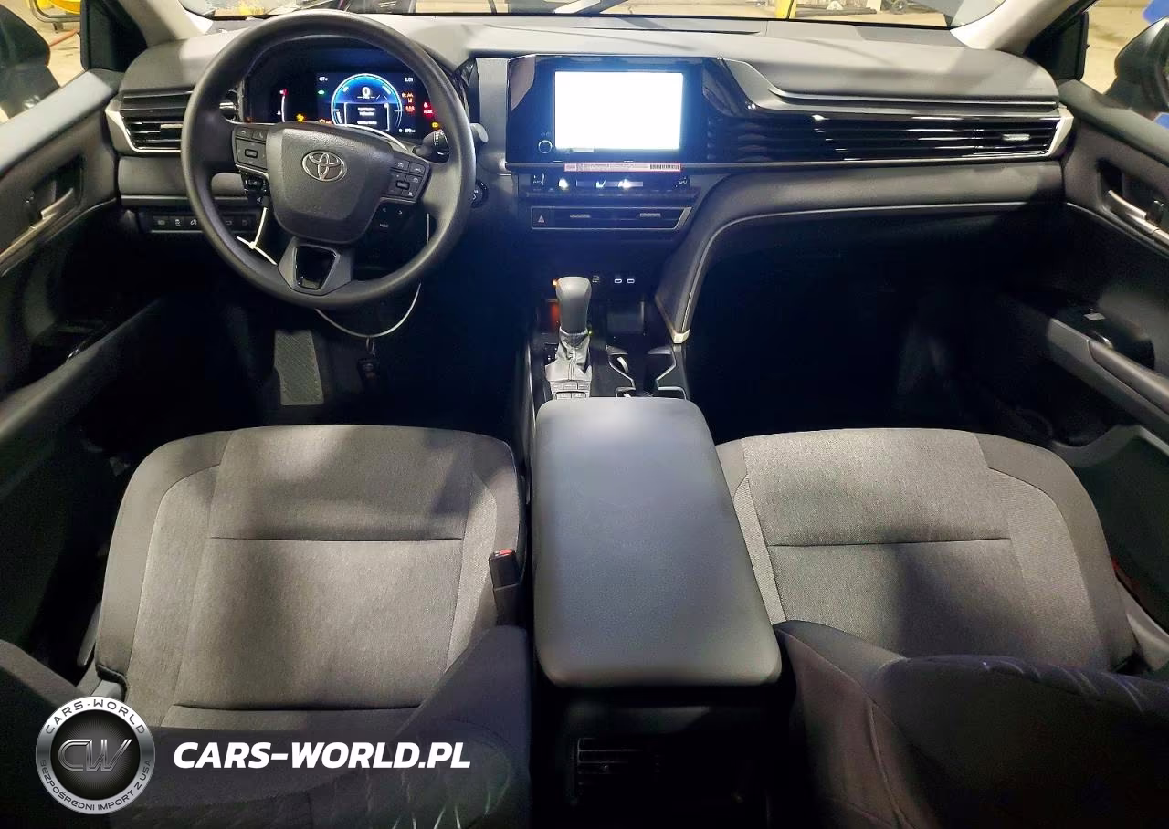 2026 Toyota Camry Le VIN:4T1DAACK9TU340872 - 8