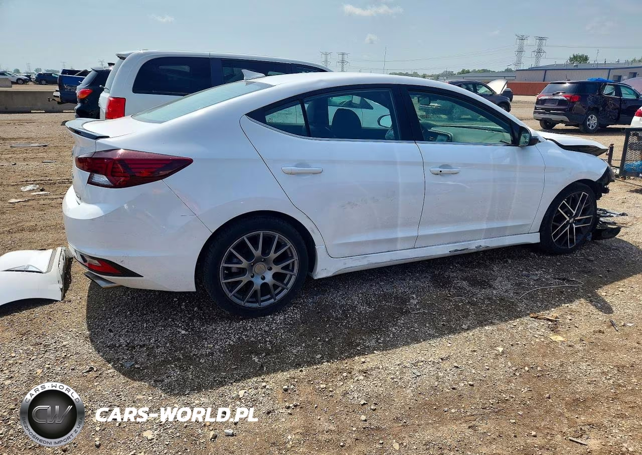 2019 Hyundai Elantra Sport VIN:KMHD04LB9KU828996 - 3