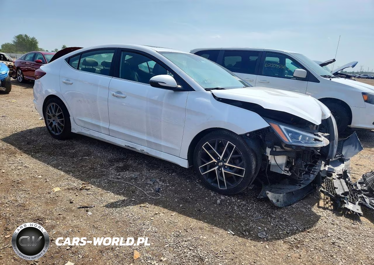 2019 Hyundai Elantra Sport VIN:KMHD04LB9KU828996 - 4