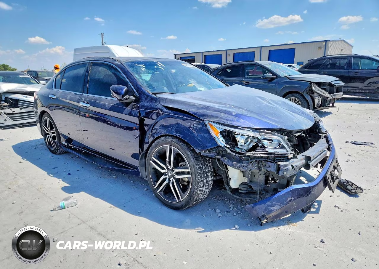 2017 Honda Accord Sport Special Edition VIN:1HGCR2F19HA095955 - 4