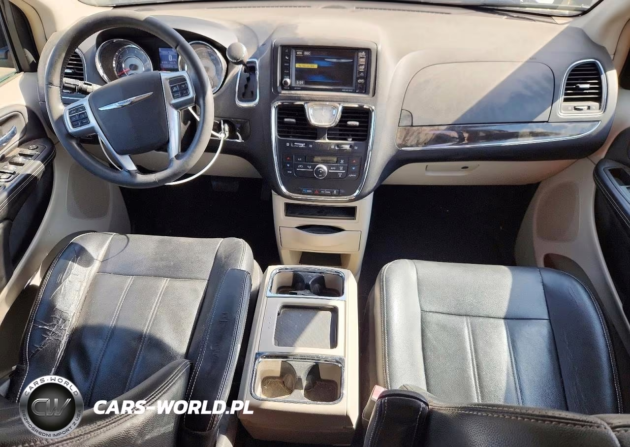 2013 Chrysler Town & Country Touring VIN:2C4RC1BG3DR630072 - 8