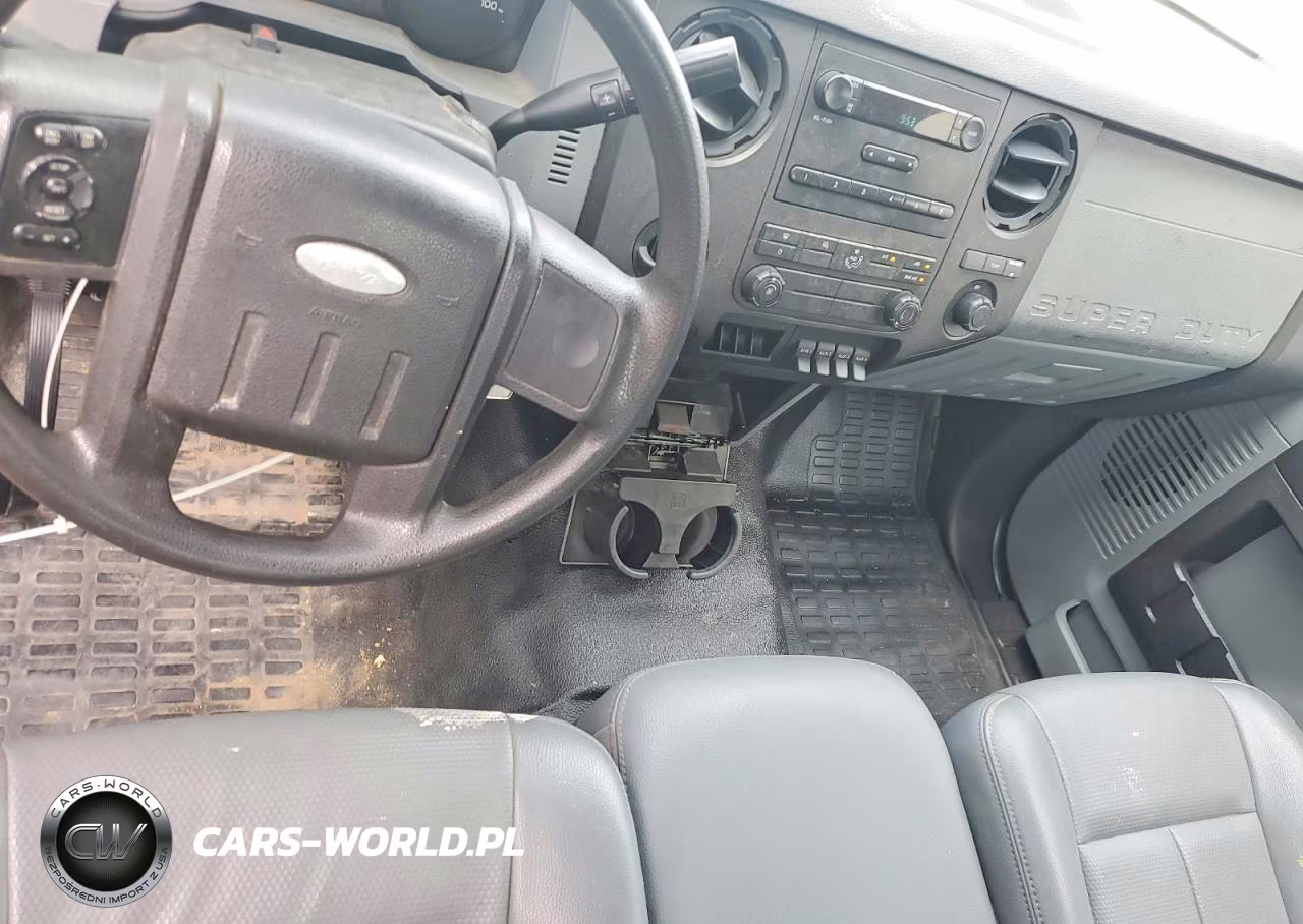 2012 Ford F550 Super Duty VIN:1FDUF5GT8CEA13305 - 8