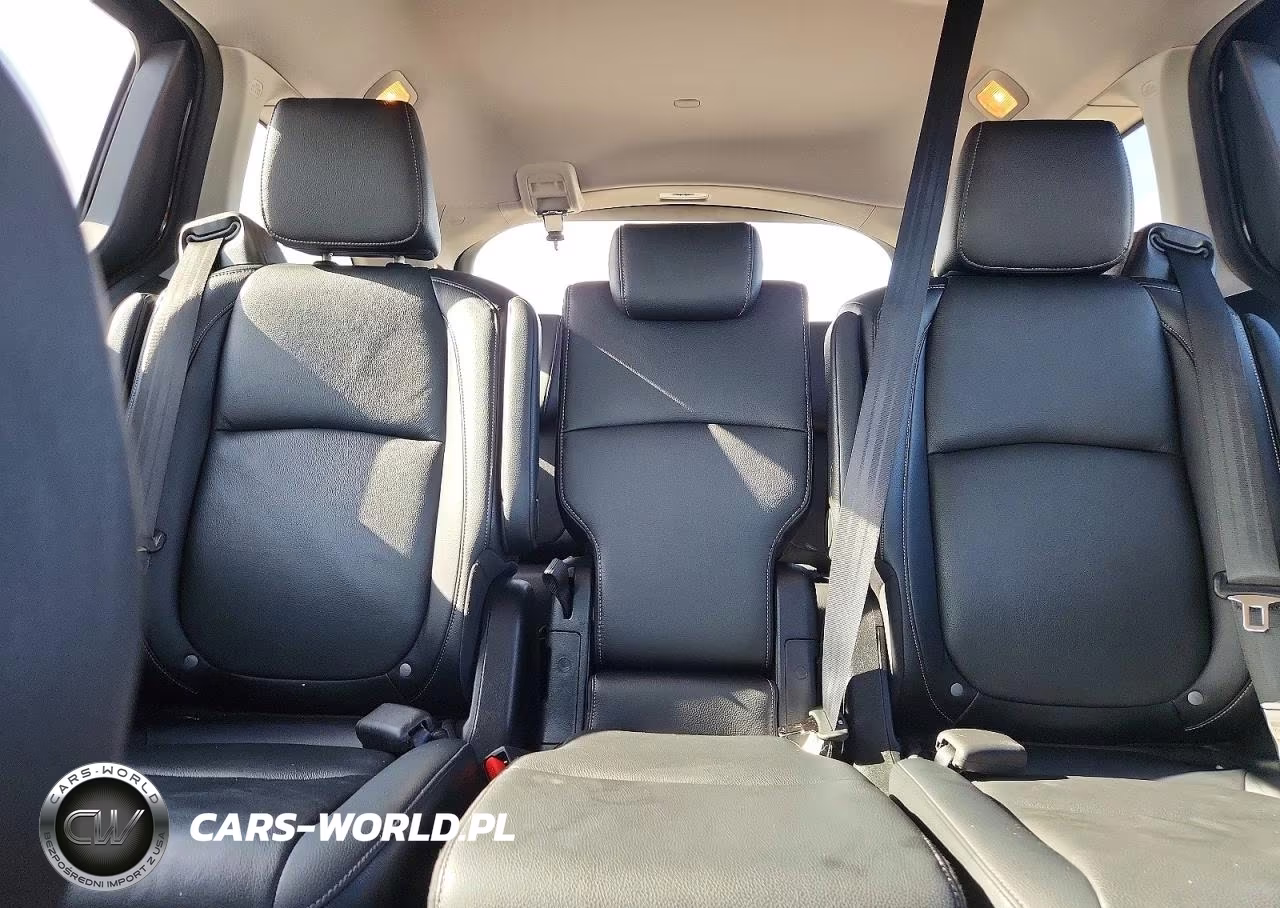 2023 Honda Odyssey Touring VIN:5FNRL6H81PB046329 - 10