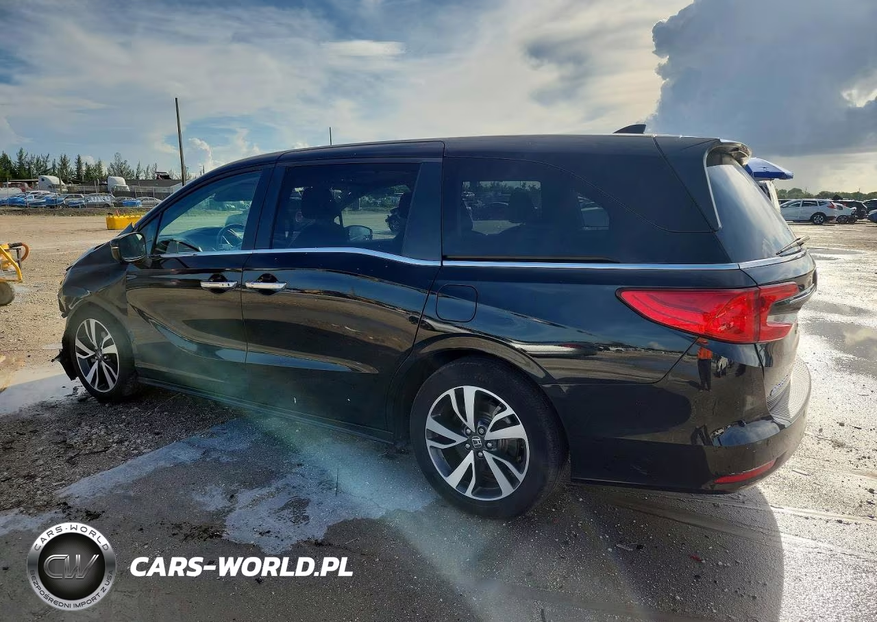 2023 Honda Odyssey Touring VIN:5FNRL6H81PB046329 - 2