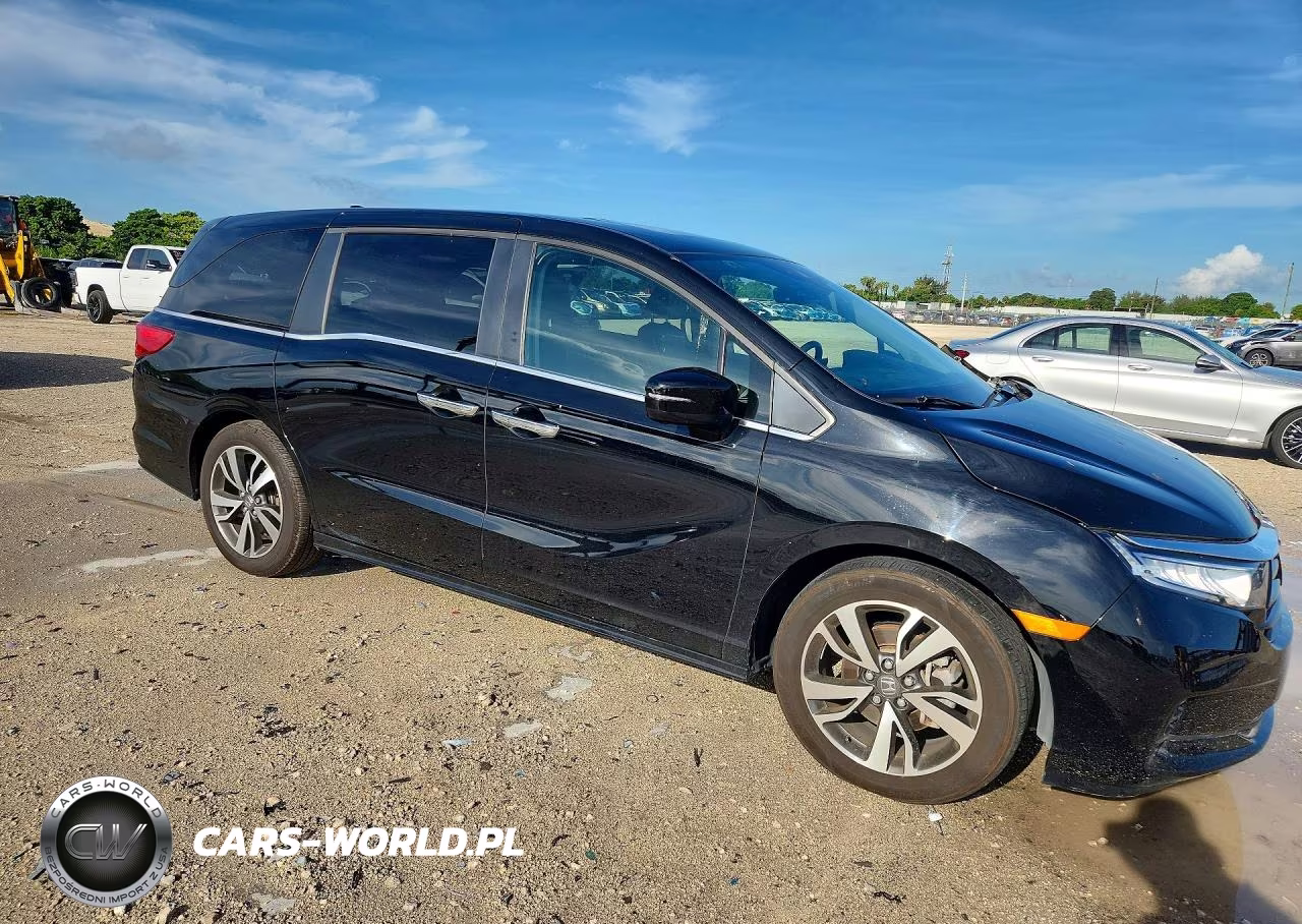 2023 Honda Odyssey Touring VIN:5FNRL6H81PB046329 - 4