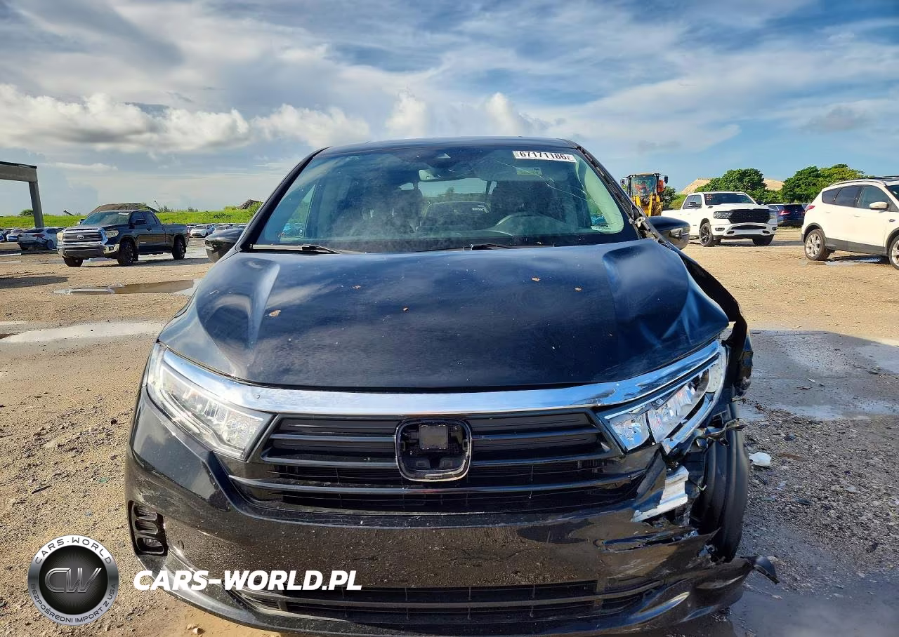 2023 Honda Odyssey Touring VIN:5FNRL6H81PB046329 - 5