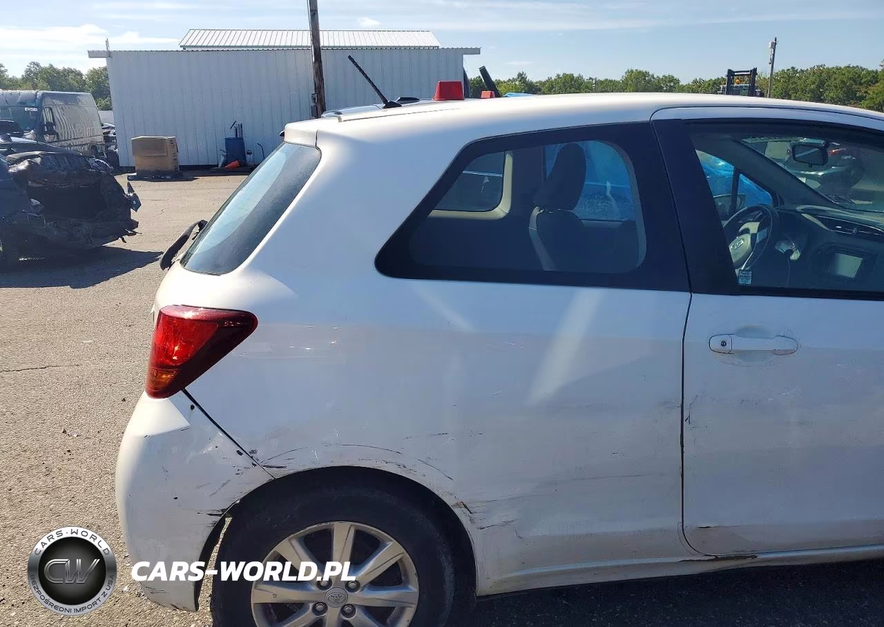 2015 Toyota Yaris 3-Door Le VIN:VNKJTUD31FA055073 - 10