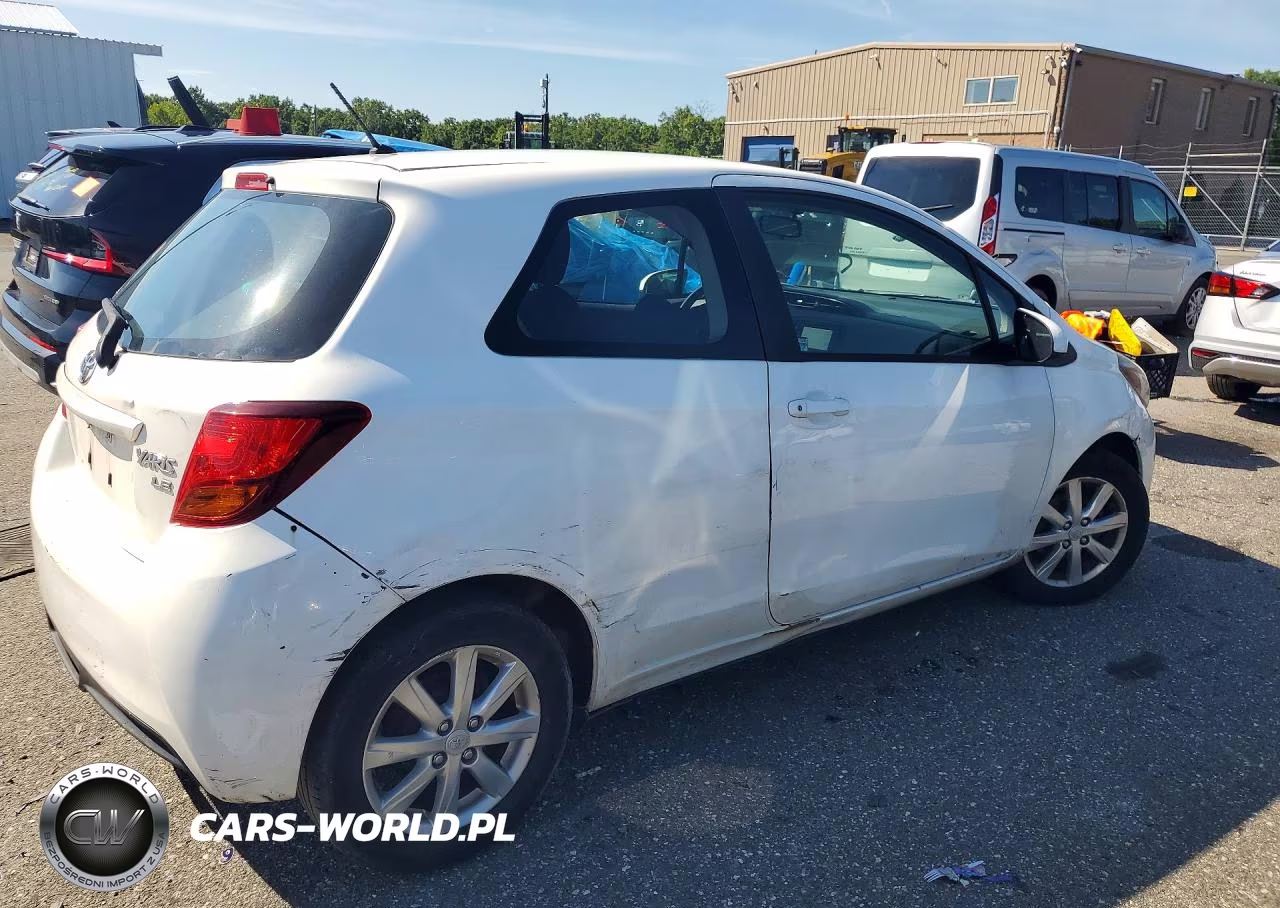 2015 Toyota Yaris 3-Door Le VIN:VNKJTUD31FA055073 - 3