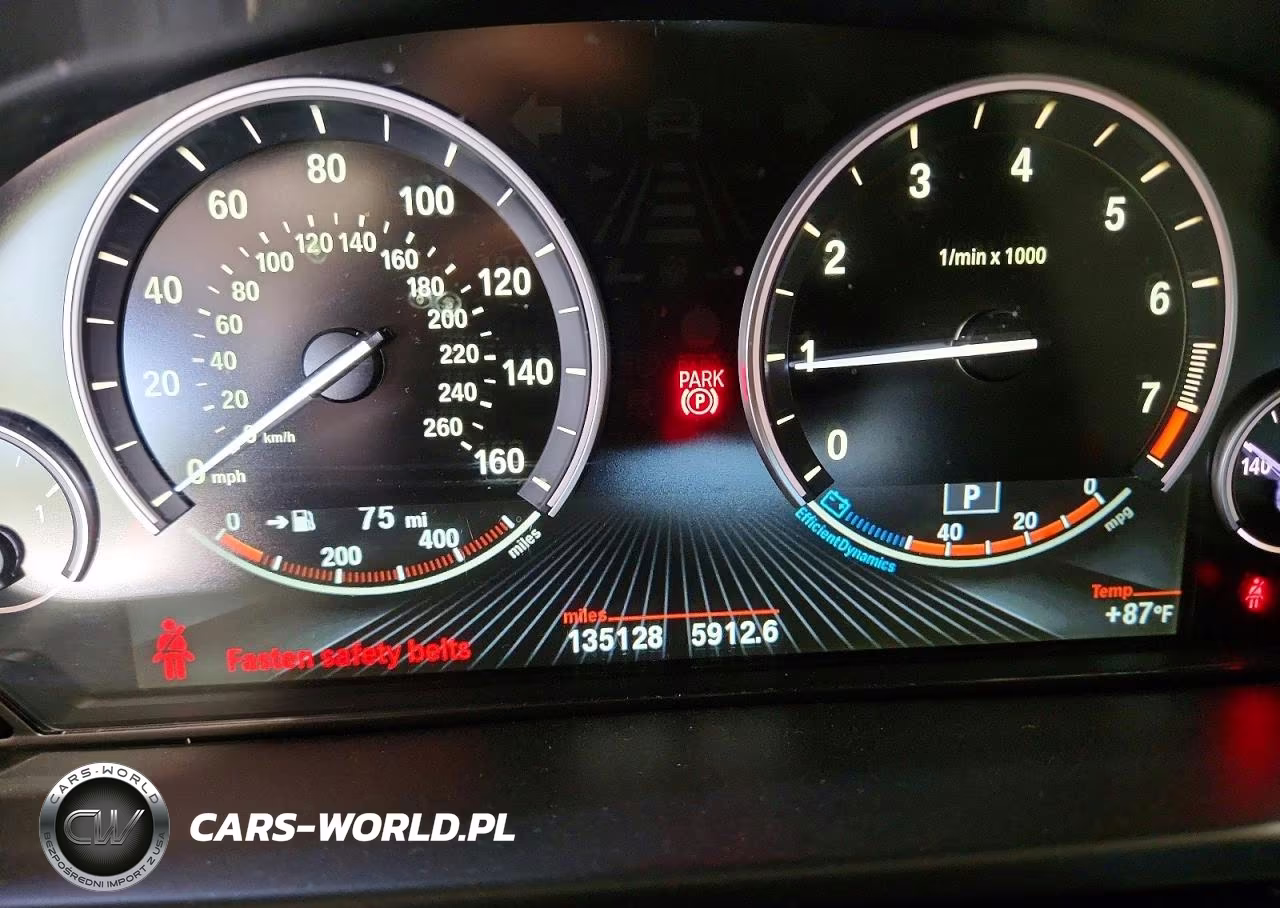 2014 BMW X5 xDrive35I VIN:5UXKR0C56E0K45879 - 9