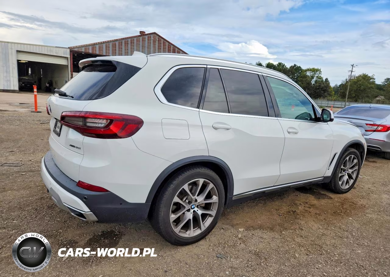 2022 BMW X5 xDrive40I VIN:5UXCR6C02N9M43656 - 3