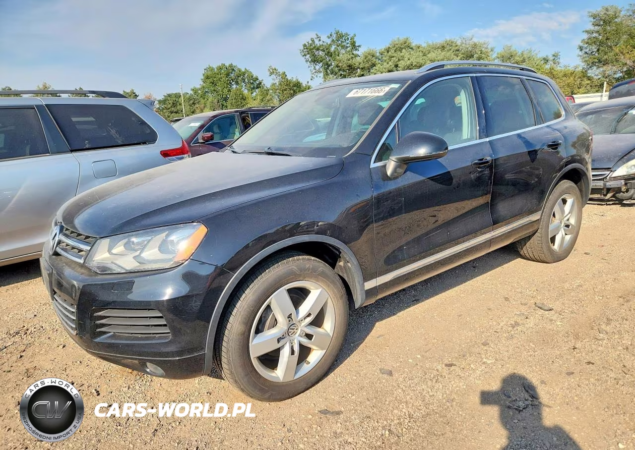 2014 Volkswagen Touareg V6 – zdjęcie 1 z 13