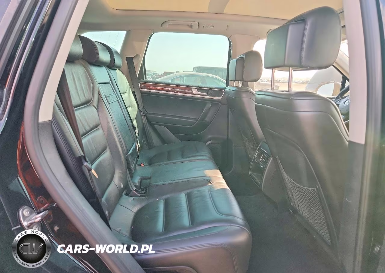 2014 Volkswagen Touareg V6 VIN:WVGEF9BPXED010940 - 11