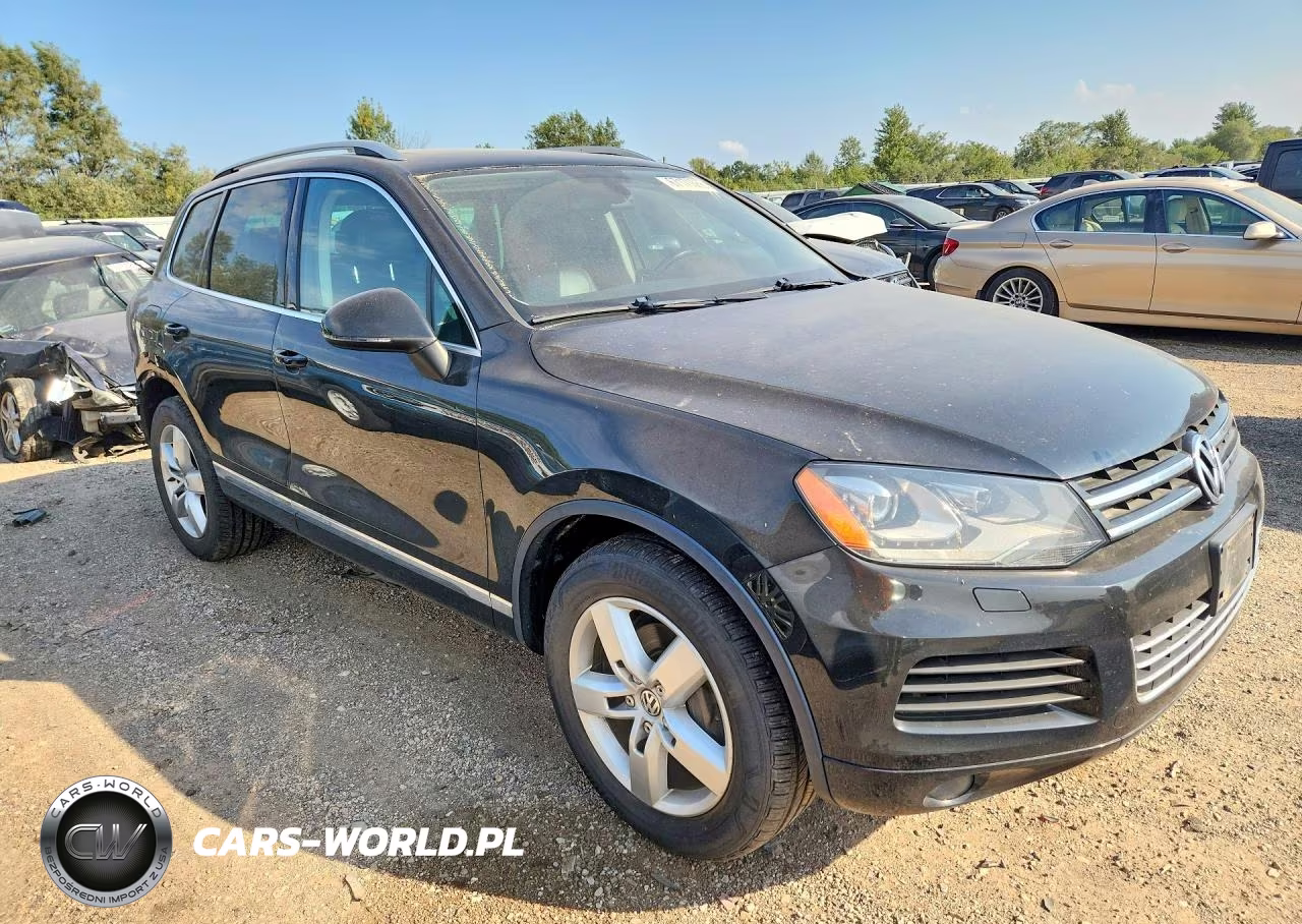 2014 Volkswagen Touareg V6 VIN:WVGEF9BPXED010940 - 4