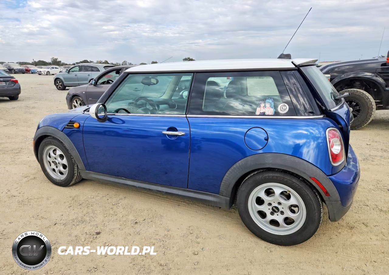 2013 Mini Cooper VIN:WMWSU3C50DT680229 - 2