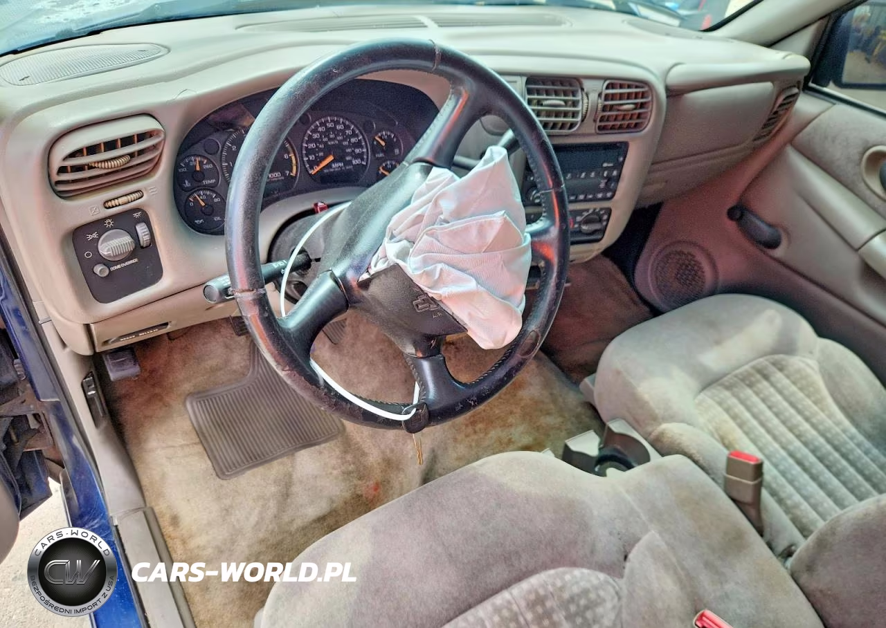 2002 Chevrolet S Truck S10 VIN:1GCCS195928201668 - 8