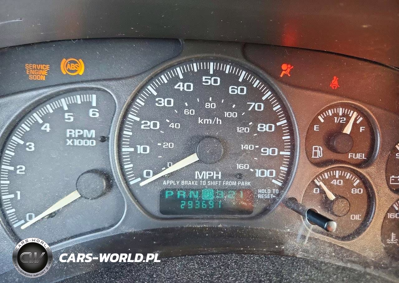 2002 Chevrolet Tahoe K1500 VIN:1GNEK13Z72R171267 - 9