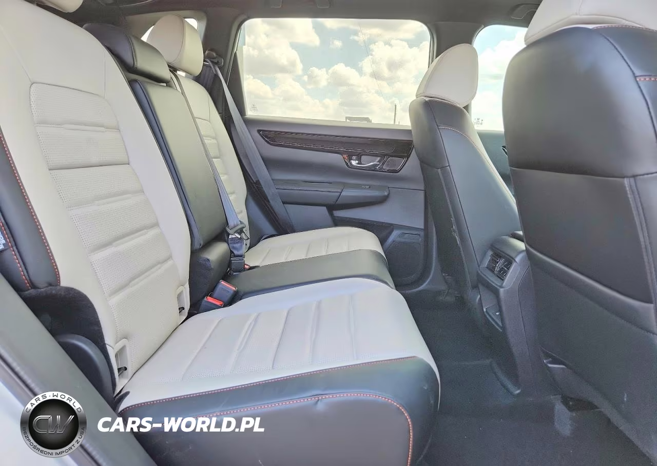 2025 Honda Cr-V Sport Touring VIN:7FARS6H96SE108042 - 11