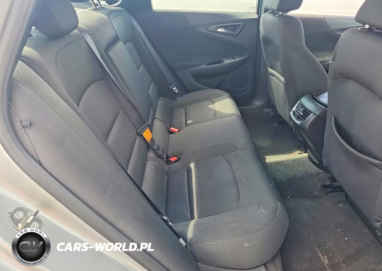 2018 Chevrolet Malibu Lt VIN:1G1ZD5ST8JF152826 - 10