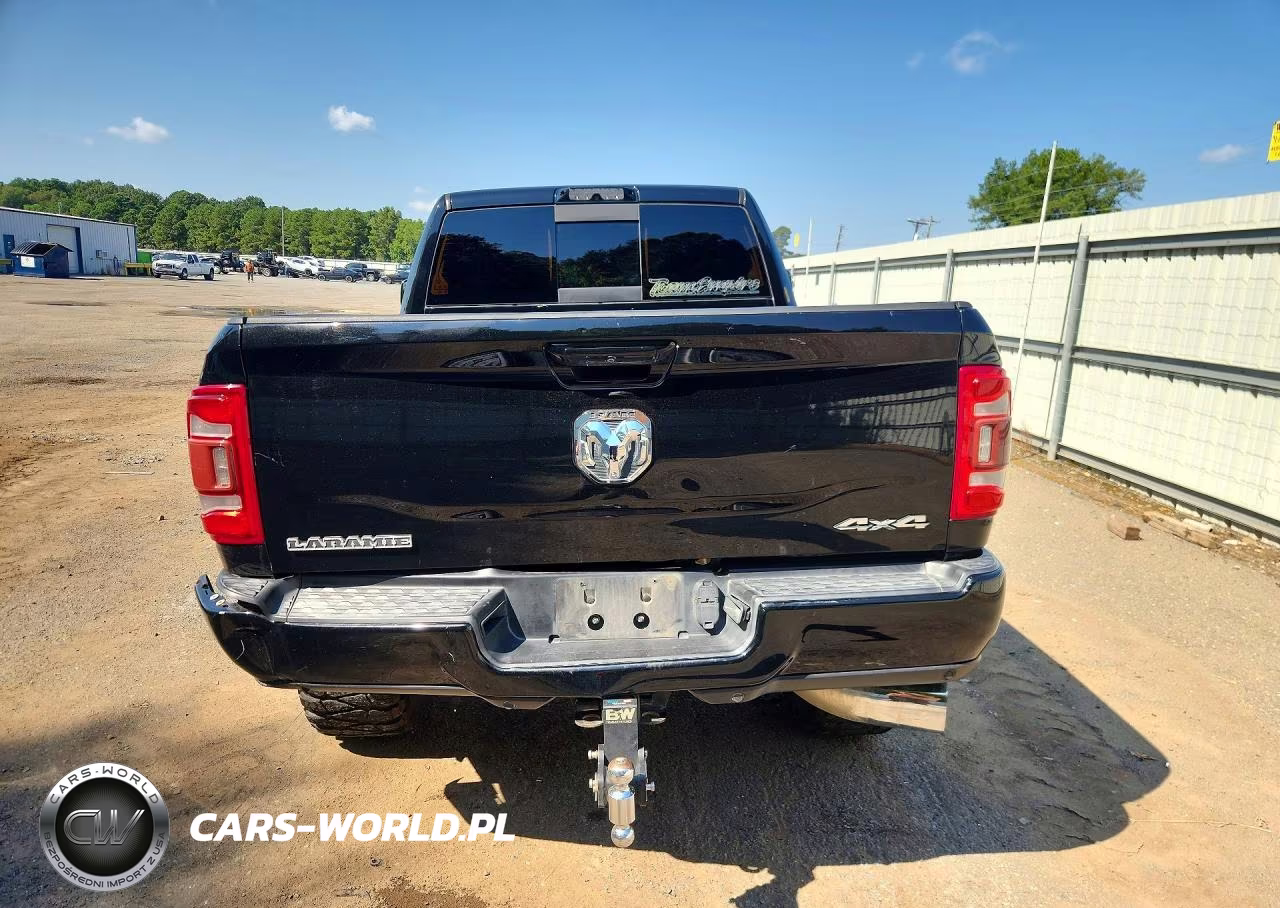 2019 Ram 2500 Laramie VIN:3C6UR5FL8KG608053 - 6
