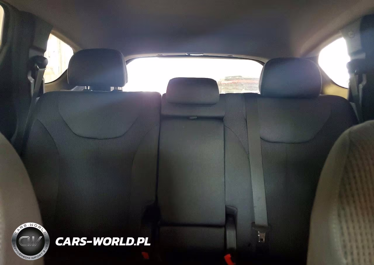 2019 Hyundai Santa Fe Se VIN:5NMS2CAD6KH027082 - 10