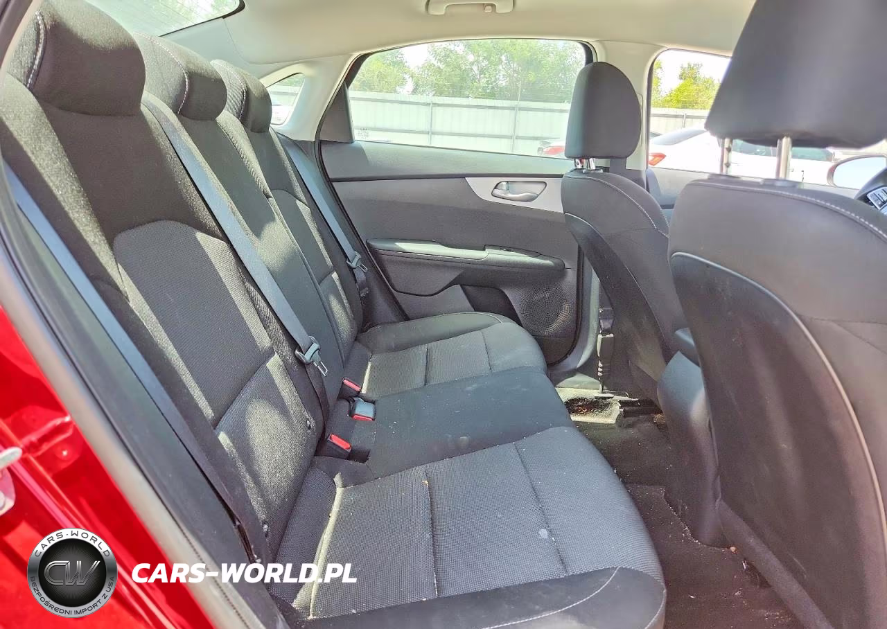 2024 Kia Forte Lxs VIN:3KPF24AD8RE831750 - 10