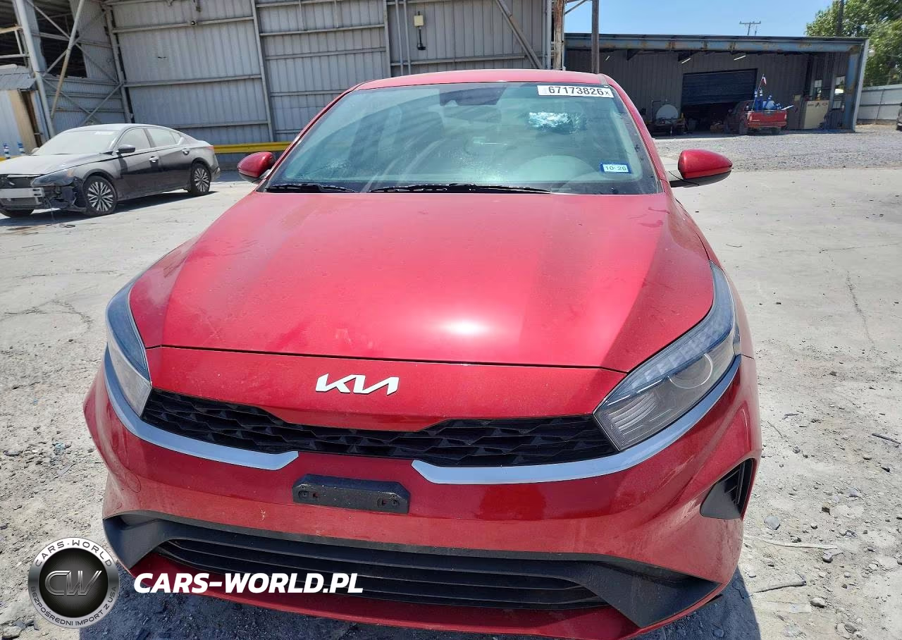 2024 Kia Forte Lxs VIN:3KPF24AD8RE831750 - 5
